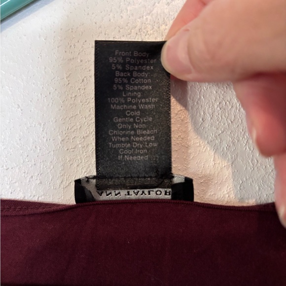 3/$20 Ann Taylor Rich Burgundy Textured Tank Top - Picture 4 of 4